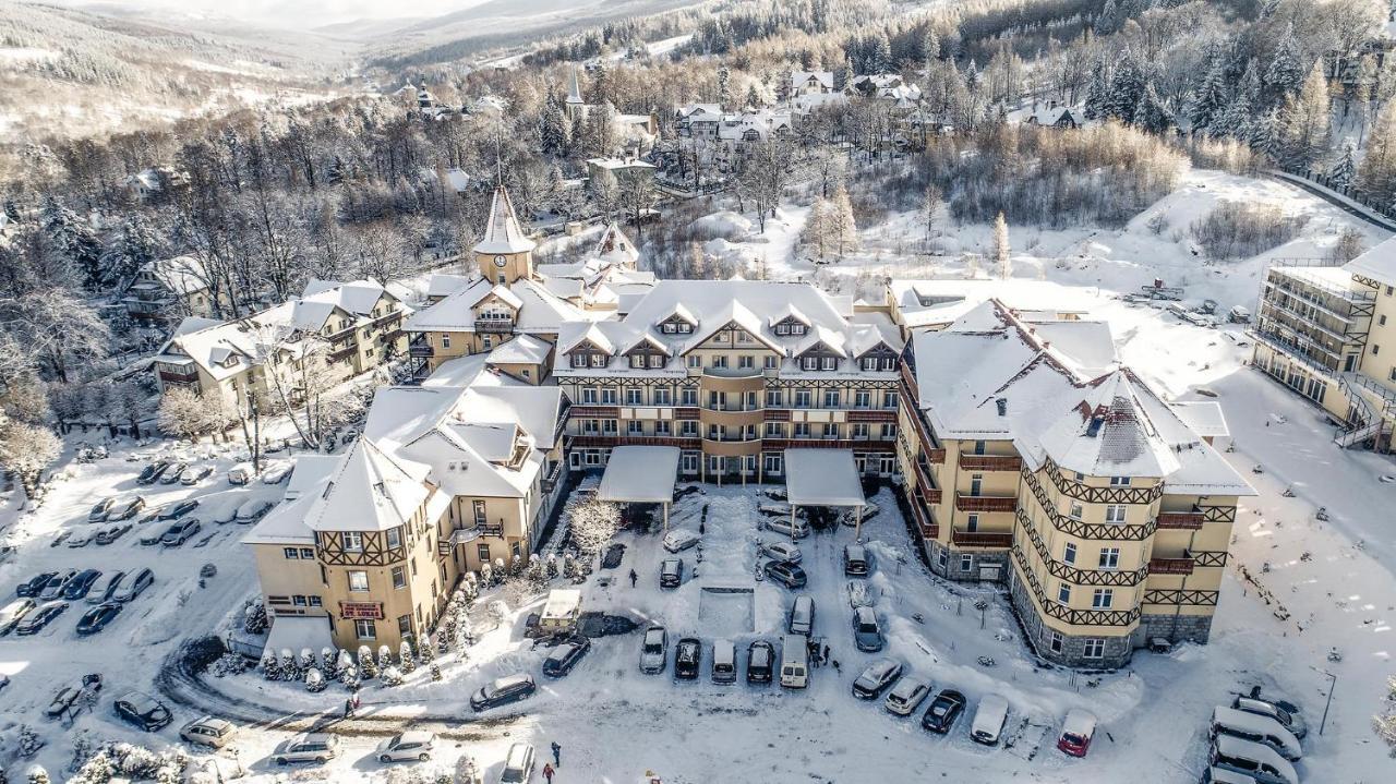St Lukas Medical & Spa Świeradów-Zdrój Екстериор снимка