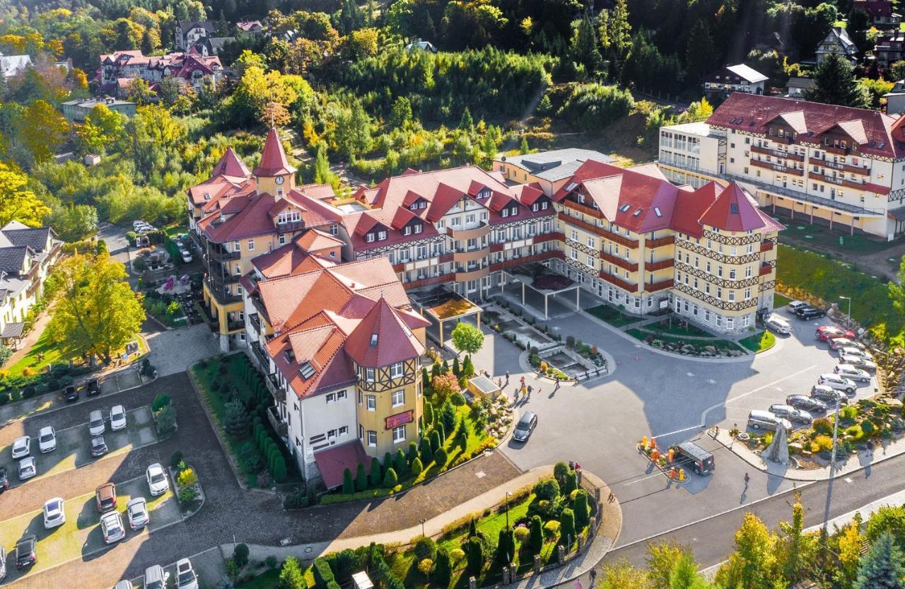 St Lukas Medical & Spa Świeradów-Zdrój Екстериор снимка